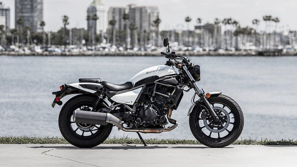 Kawasaki Eliminator Sideview