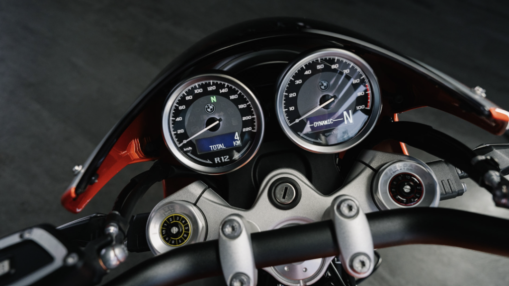 BMW R12S Speedometer