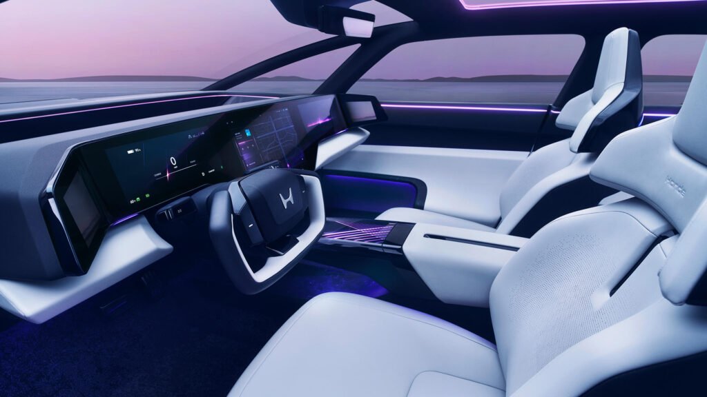 Honda 0 saloon interior